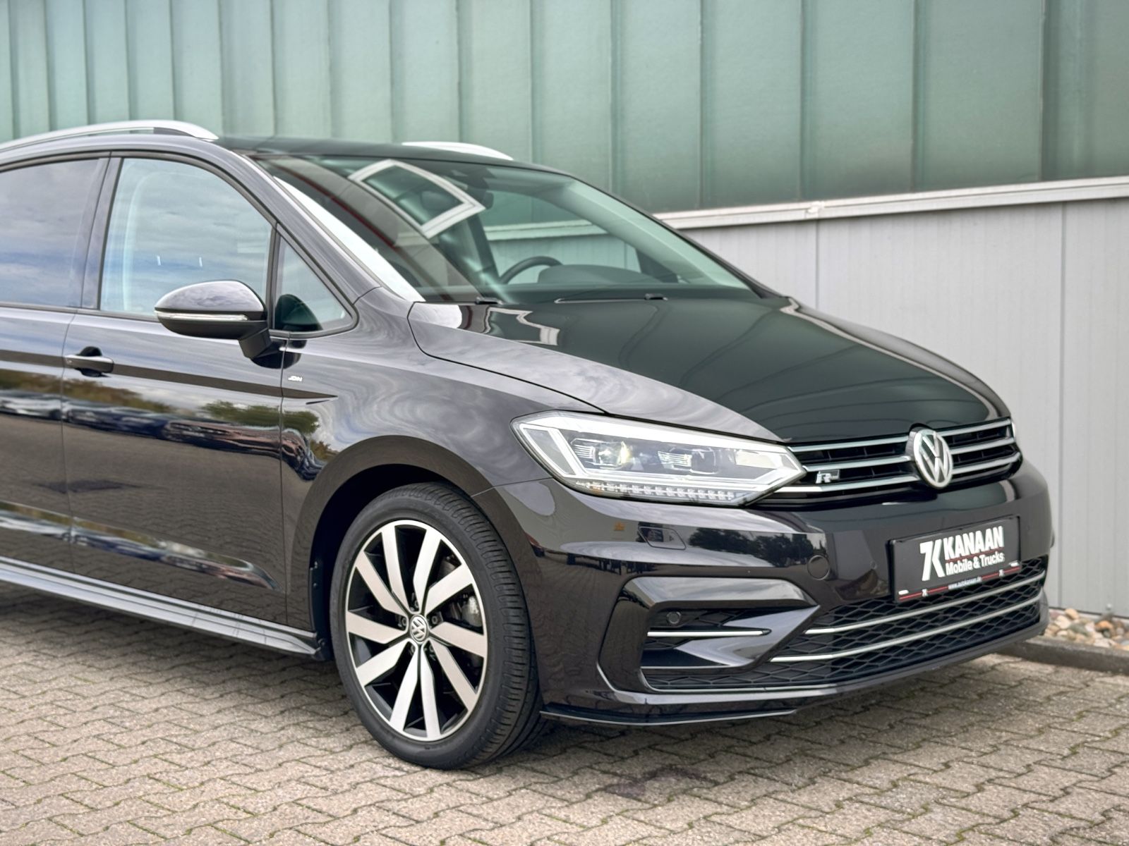 Fahrzeugabbildung Volkswagen Touran 1.5 TSI Join *DSG|7-SITZE|PANORAMA|CAM*
