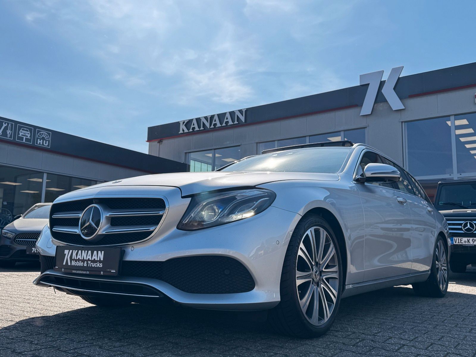 Mercedes-Benz E 350T/d Avantgarde*DESIGNO|LED|PANO|AHK|ASSIST*