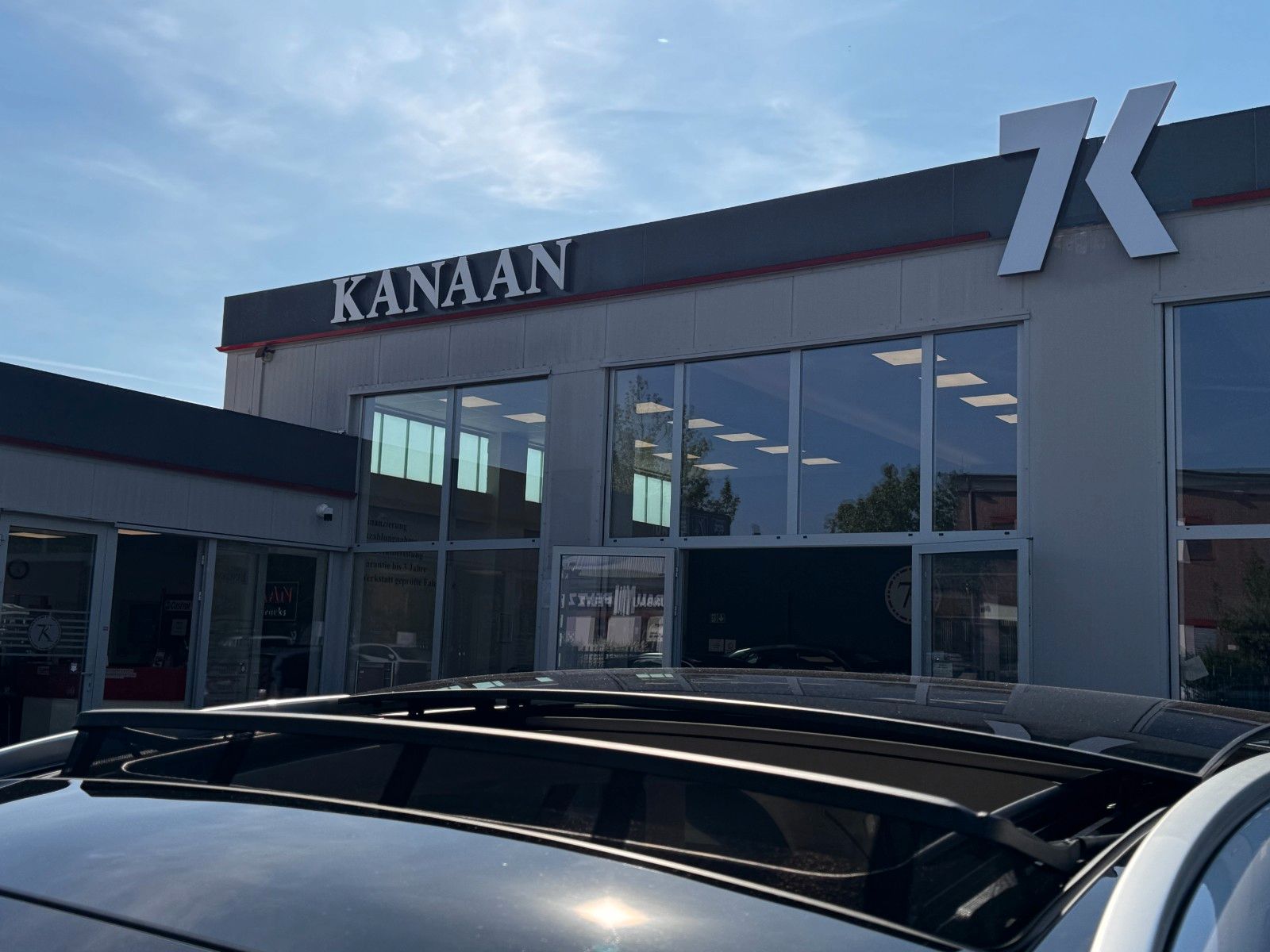 Fahrzeugabbildung Mercedes-Benz E 350T/d Avantgarde*DESIGNO|LED|PANO|AHK|ASSIST*