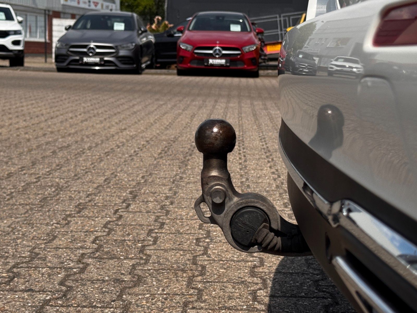 Fahrzeugabbildung Mercedes-Benz E 200 T/d 9G Avantgarde *AHK|ASSIST|HEAD-UP|CAM*