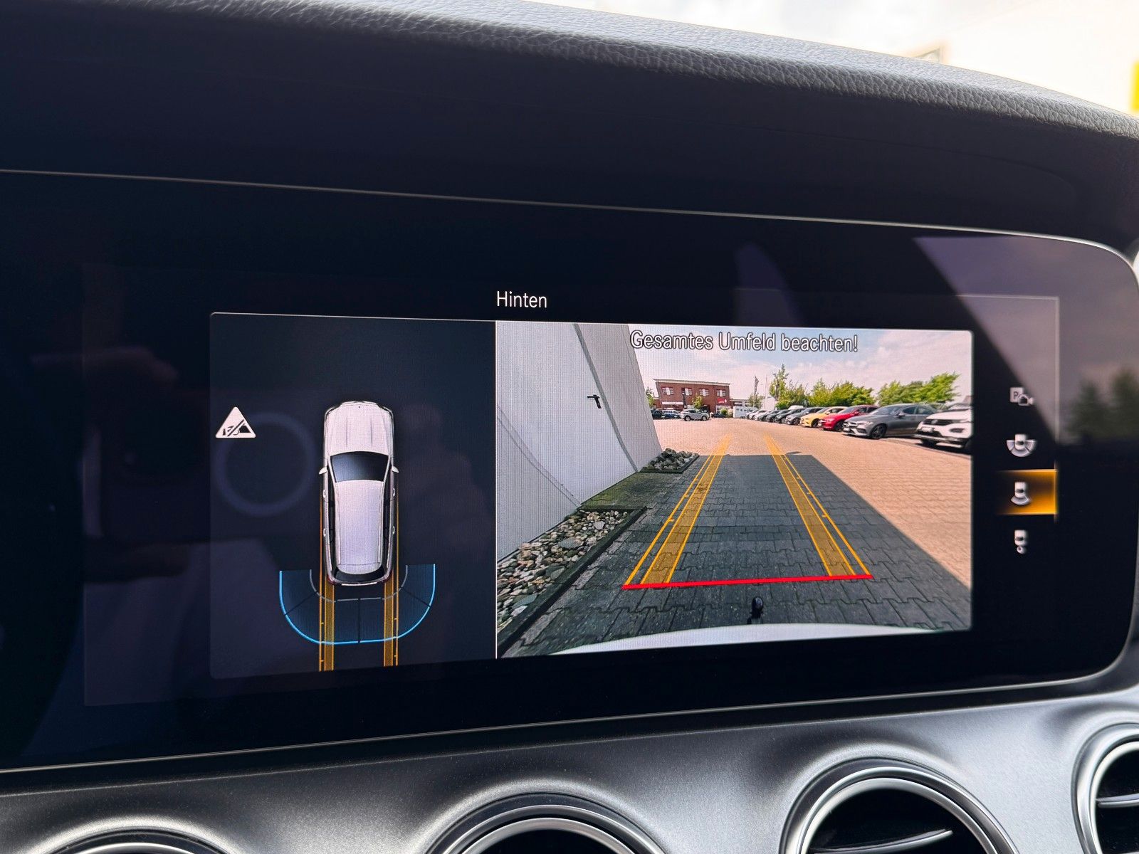 Fahrzeugabbildung Mercedes-Benz E 200 T/d 9G Avantgarde *AHK|ASSIST|HEAD-UP|CAM*