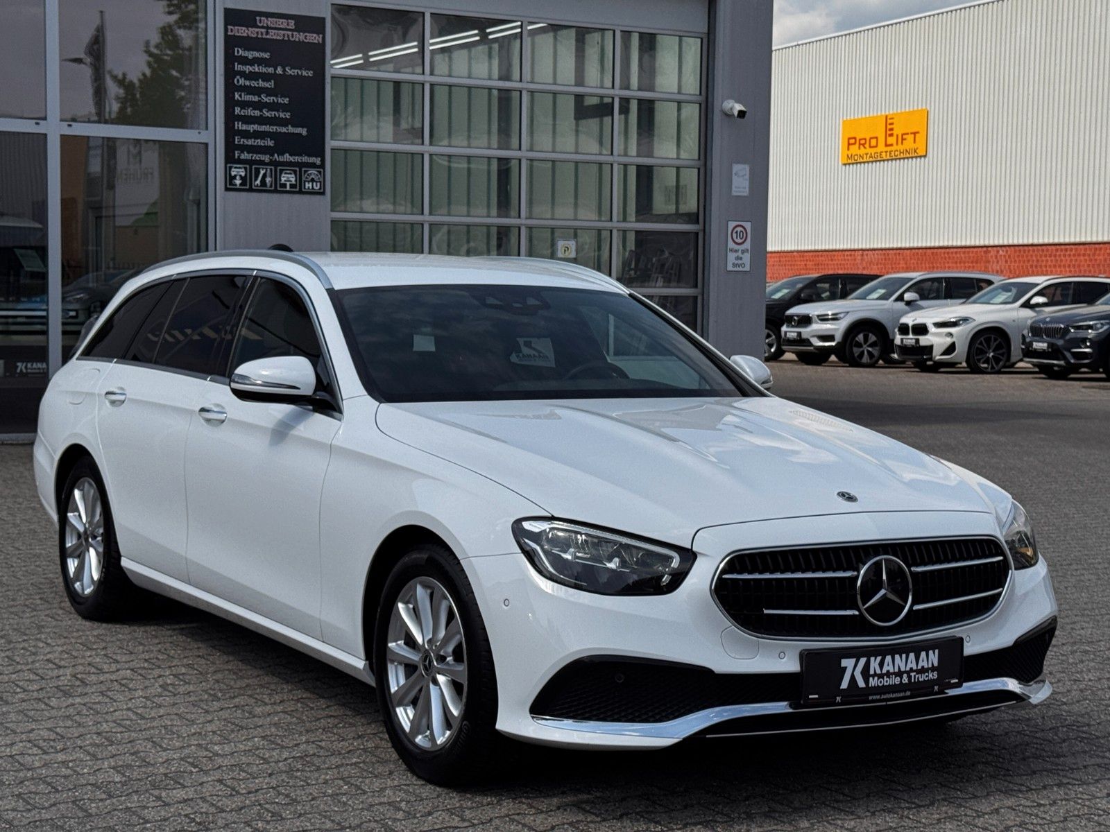 Fahrzeugabbildung Mercedes-Benz E 200 T/d 9G Avantgarde *AHK|ASSIST|HEAD-UP|CAM*