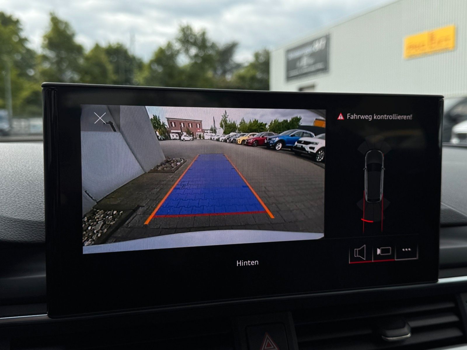 Fahrzeugabbildung Audi A4 Allroad 40 TDI Quattro *ASSIST|AHK|LED|PANO*