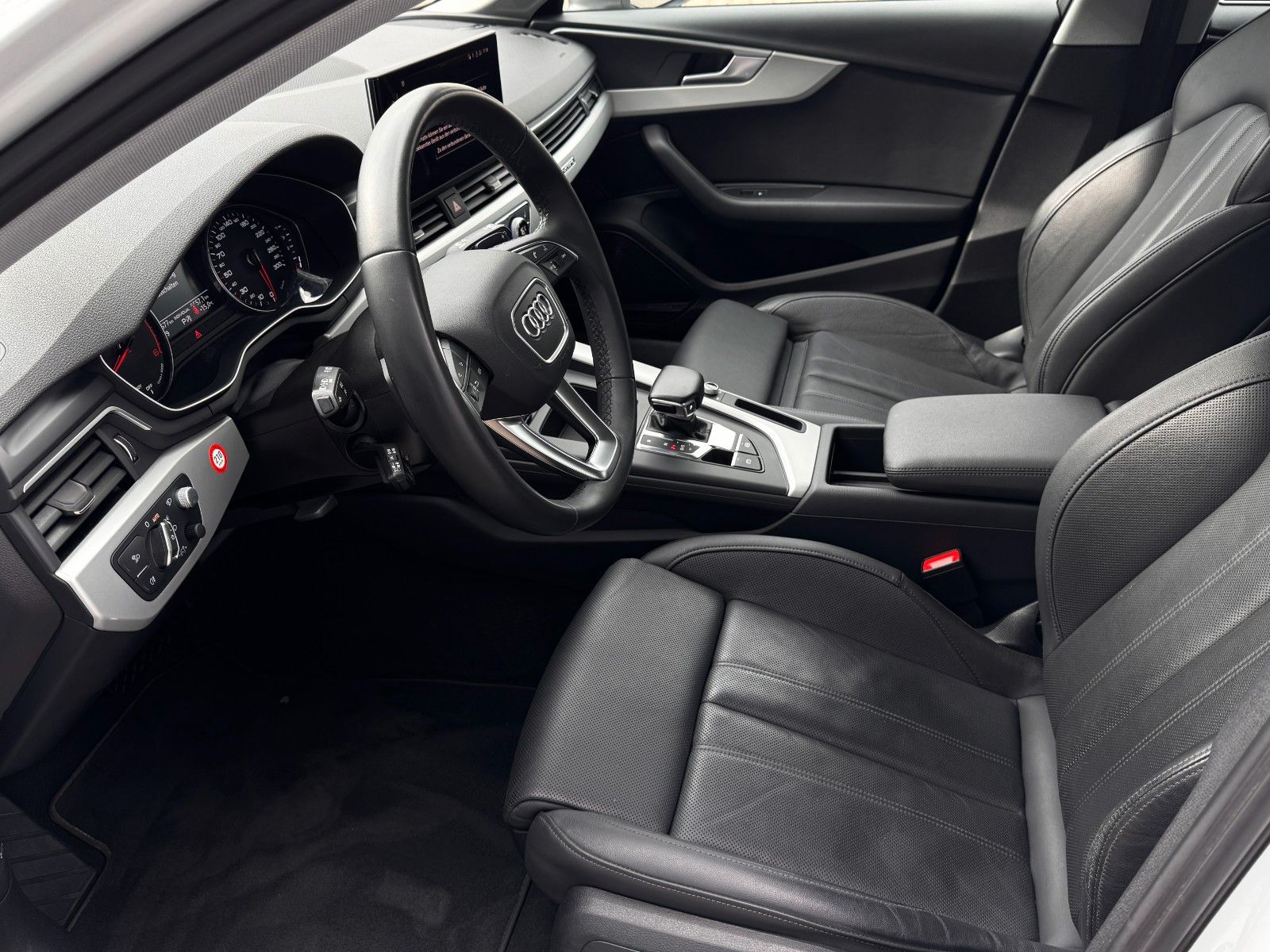 Fahrzeugabbildung Audi A4 Allroad 40 TDI Quattro *ASSIST|AHK|LED|PANO*