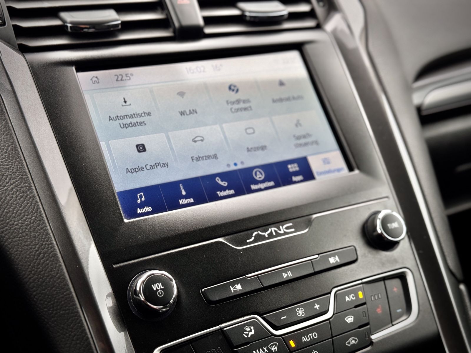Fahrzeugabbildung Ford Mondeo Turnier 2.0 TD EcoBlue Trend*AHK|NAV|PDC*