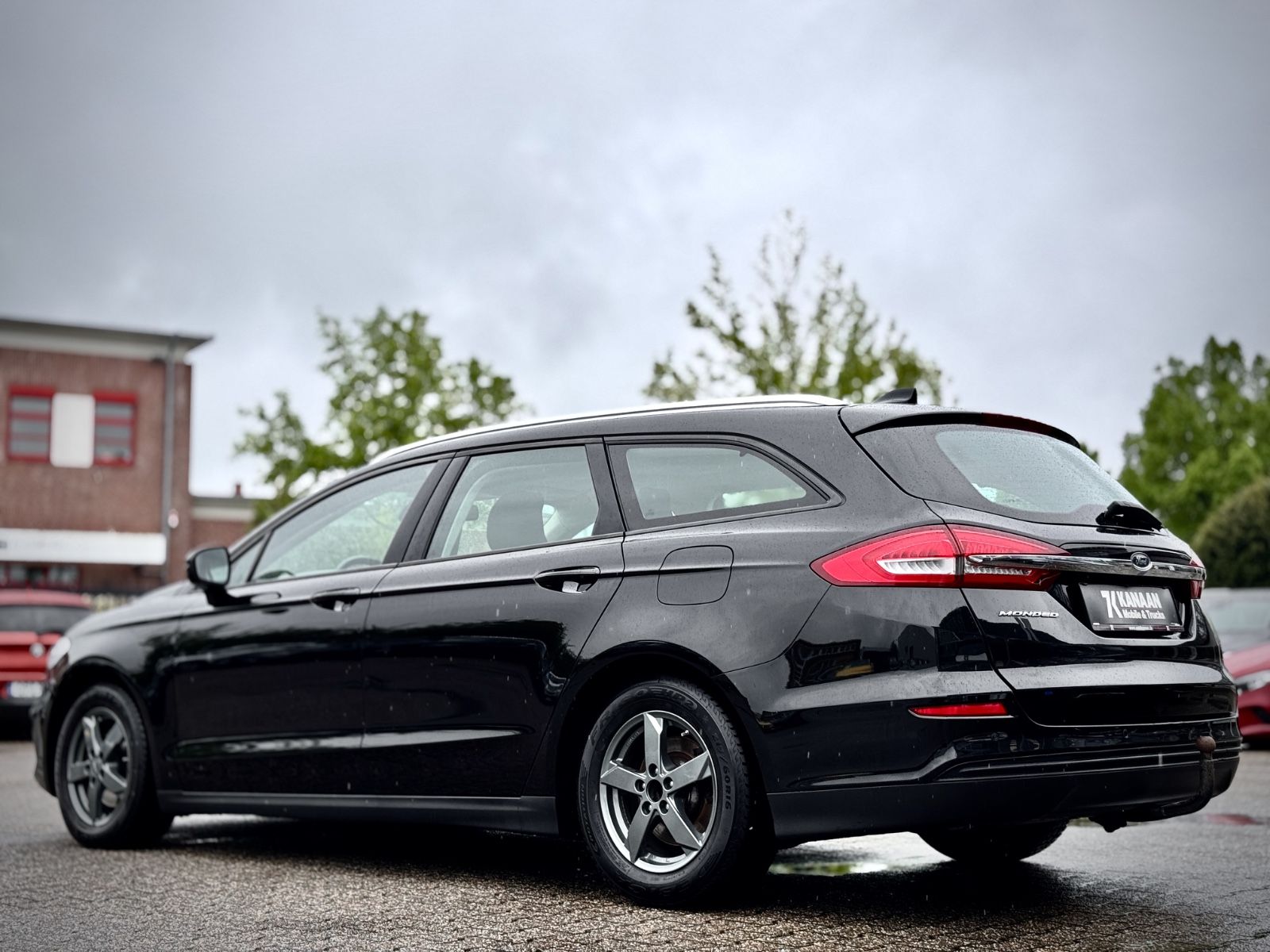 Fahrzeugabbildung Ford Mondeo Turnier 2.0 TD EcoBlue Trend*AHK|NAV|PDC*