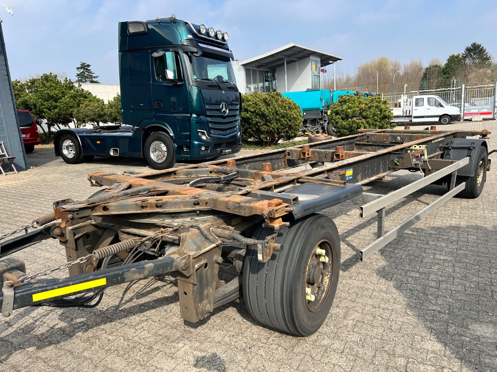 Fahrzeugabbildung Krone AZ Lafette BDF-DB07L   445/45/19,5  TÜV Jan/26
