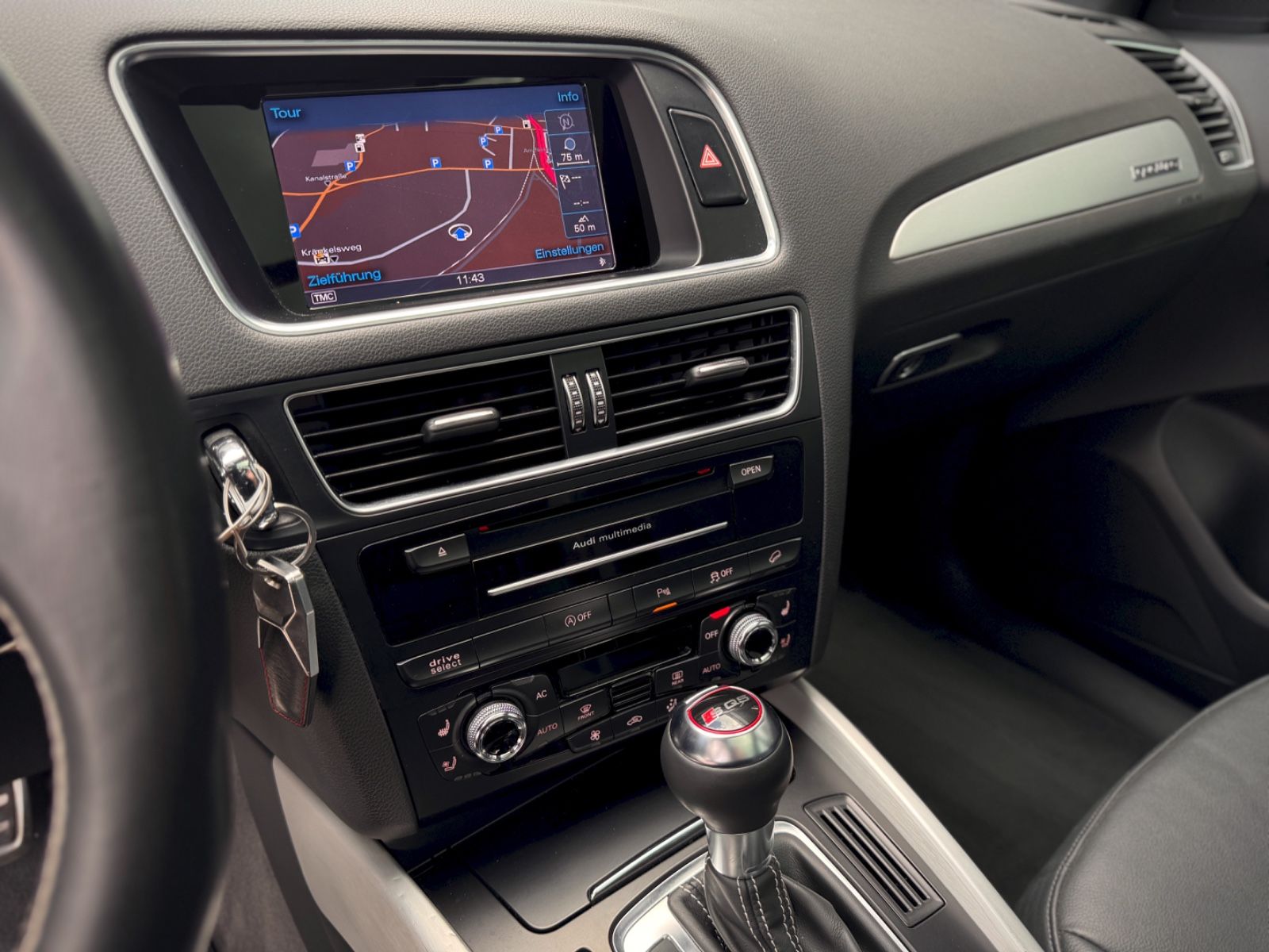 Fahrzeugabbildung Audi SQ5 3.0 TDI quattro *PANORAMA|XENON|LEDER*