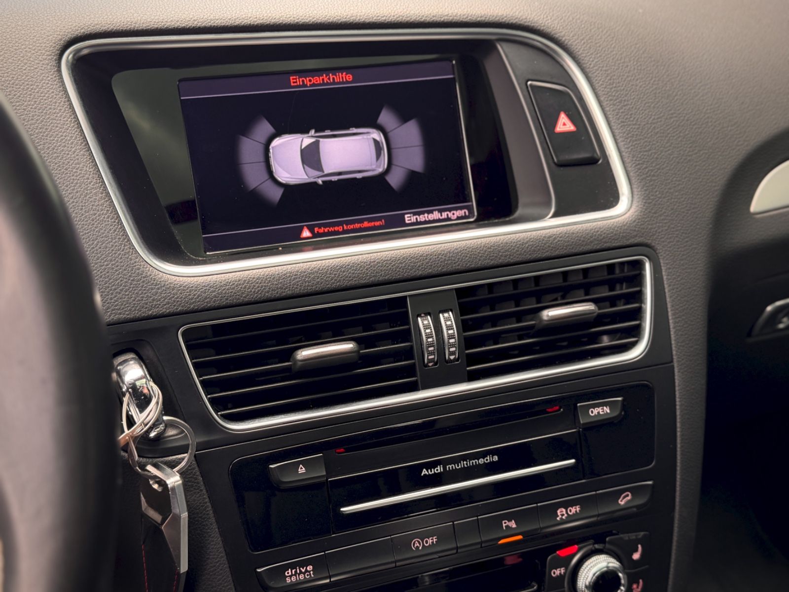 Fahrzeugabbildung Audi SQ5 3.0 TDI quattro *PANORAMA|XENON|LEDER*