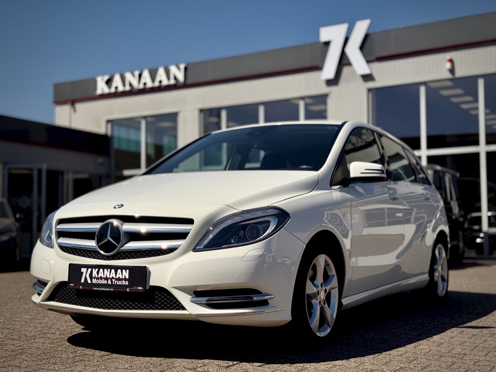 Mercedes-Benz B 180 CDI / d *XENON|NAVI|SHZ|AHK*
