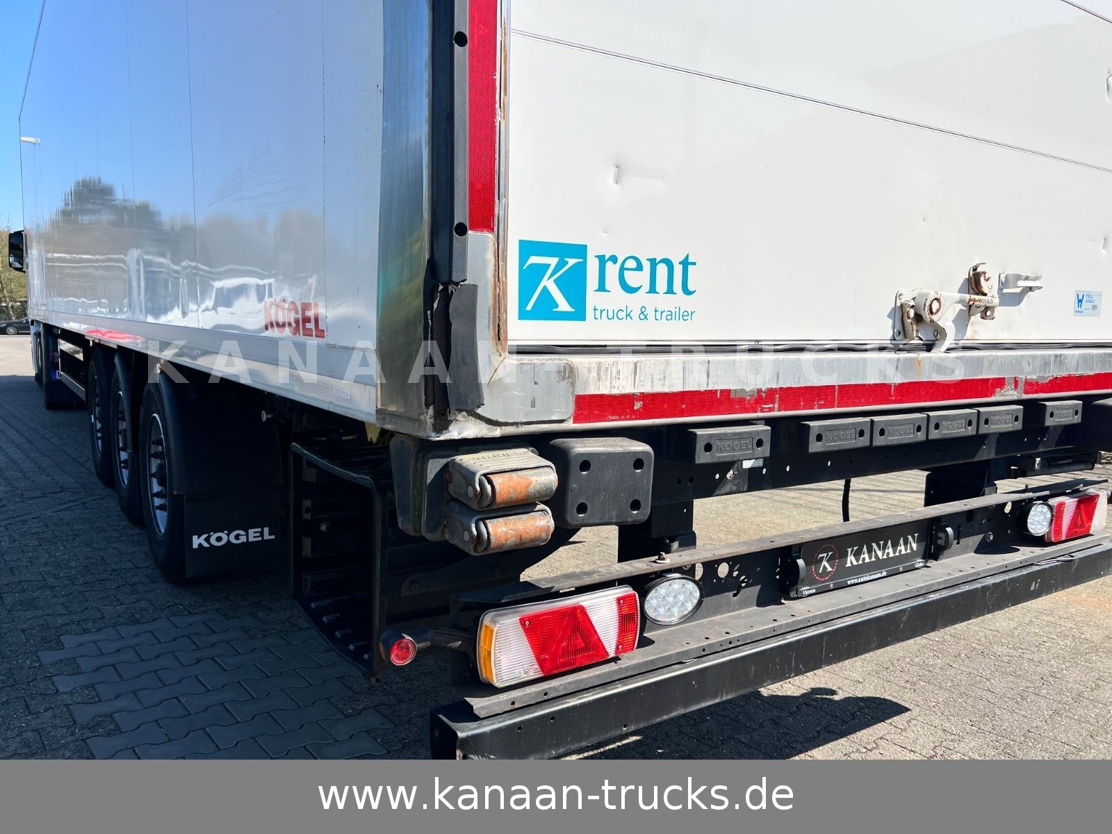 Fahrzeugabbildung Kögel S24-4 Kühlkoffer CarrierVector1550 Rolltor Lenk