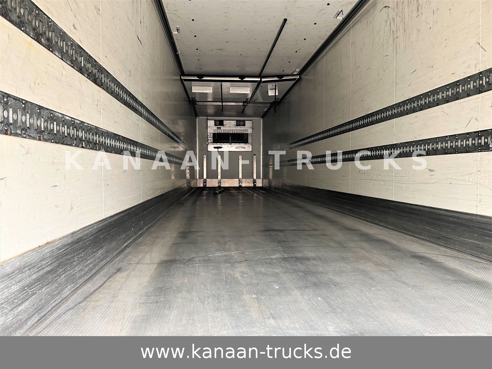 Fahrzeugabbildung Kögel S24-4 Kühlkoffer CarrierVector1550 Rolltor Lenk