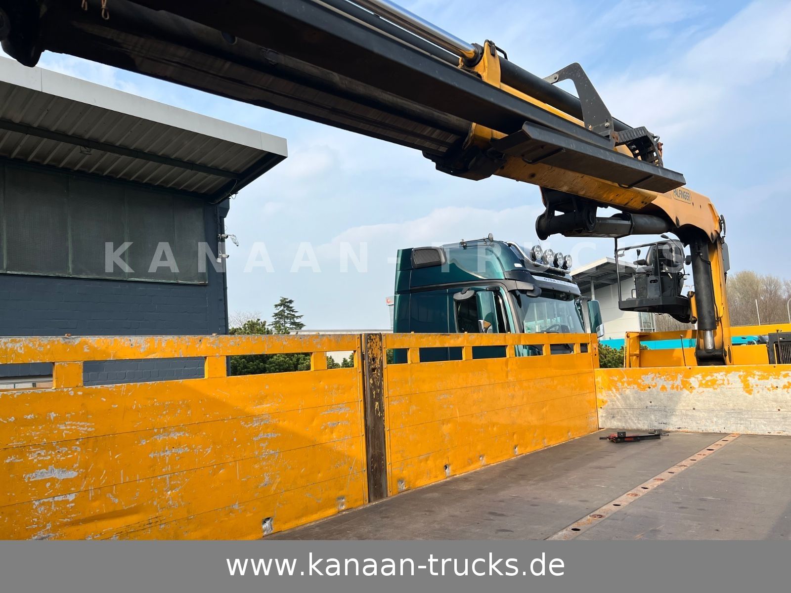 Fahrzeugabbildung MAN 26.440 TGS Baustoff Palfinger 15001L   EURO 5