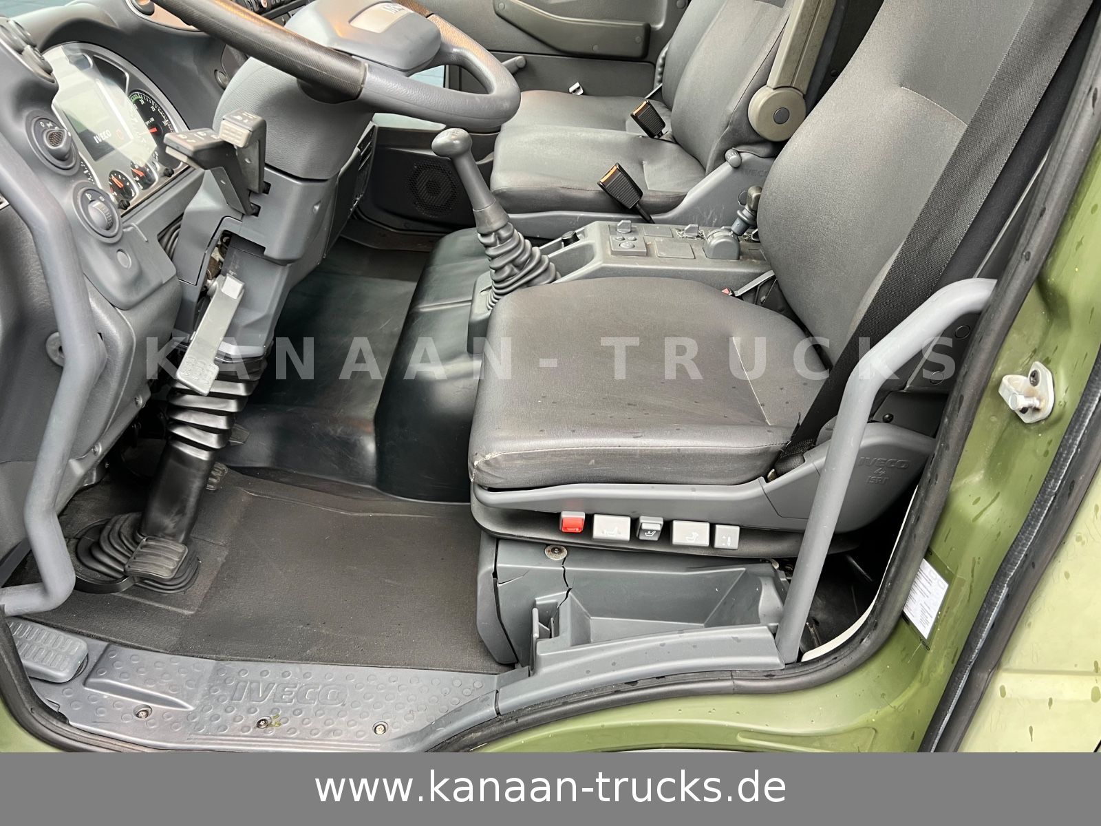 Fahrzeugabbildung Iveco 140 E240  Eurocargo 4x4 Miltär Camper Expedition