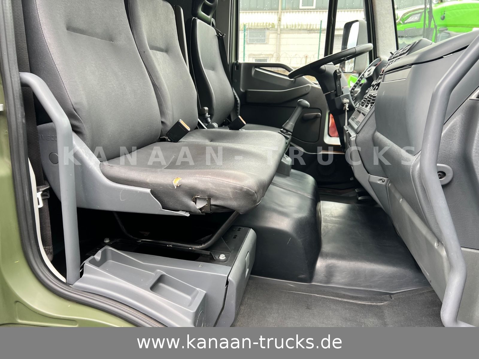 Fahrzeugabbildung Iveco 140 E240  Eurocargo 4x4 Miltär Camper Expedition