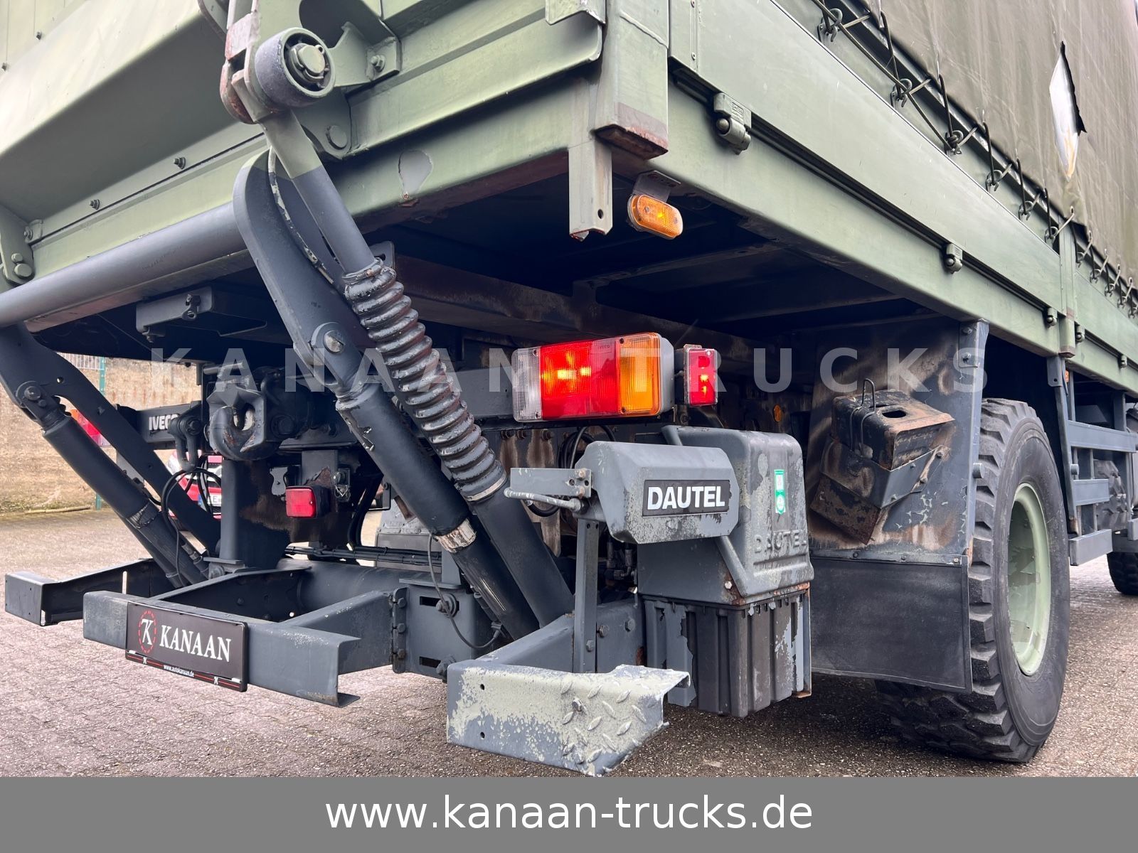 Fahrzeugabbildung Iveco 140 E240  Eurocargo 4x4 Miltär Camper Expedition