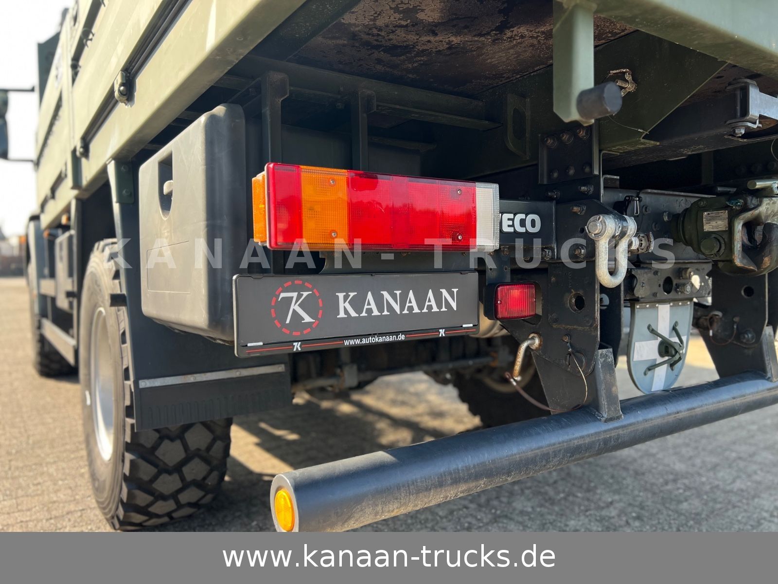 Fahrzeugabbildung Iveco ML100E22WM-BW  4x4 Miltär Camper Exped  8.670Km
