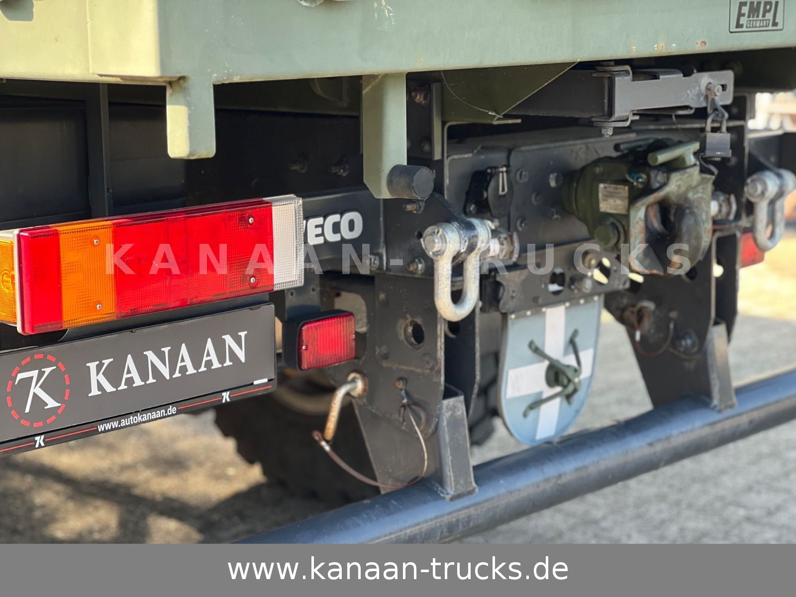 Fahrzeugabbildung Iveco ML100E22WM-BW  4x4 Miltär Camper Exped  8.670Km