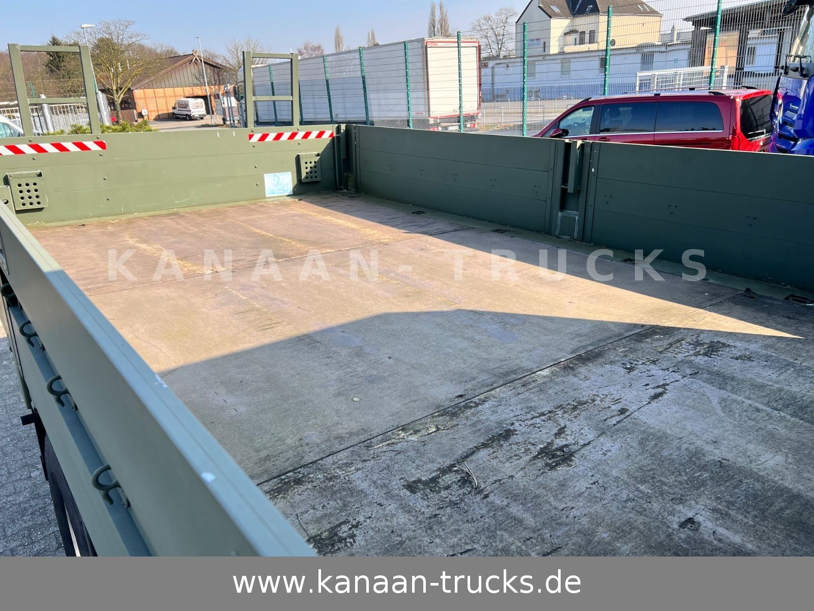 Fahrzeugabbildung Iveco ML100E22WM-BW  4x4 Miltär Camper Exped  8.670Km