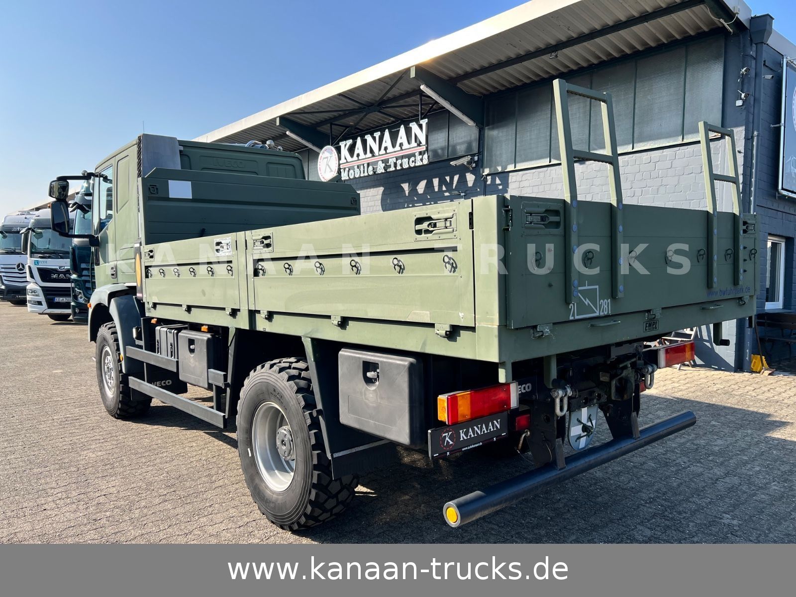 Fahrzeugabbildung Iveco ML100E22WM-BW  4x4 Miltär Camper Exped  8.670Km