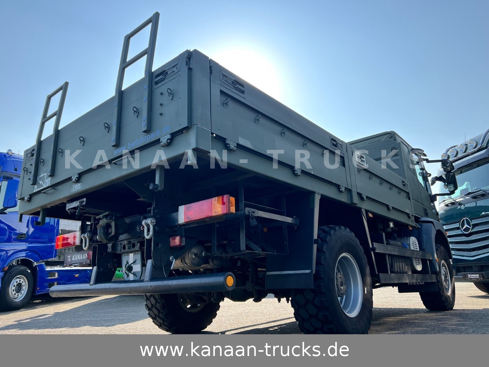 Fahrzeugabbildung Iveco ML100E22WM-BW  4x4 Miltär Camper Exped  8.670Km