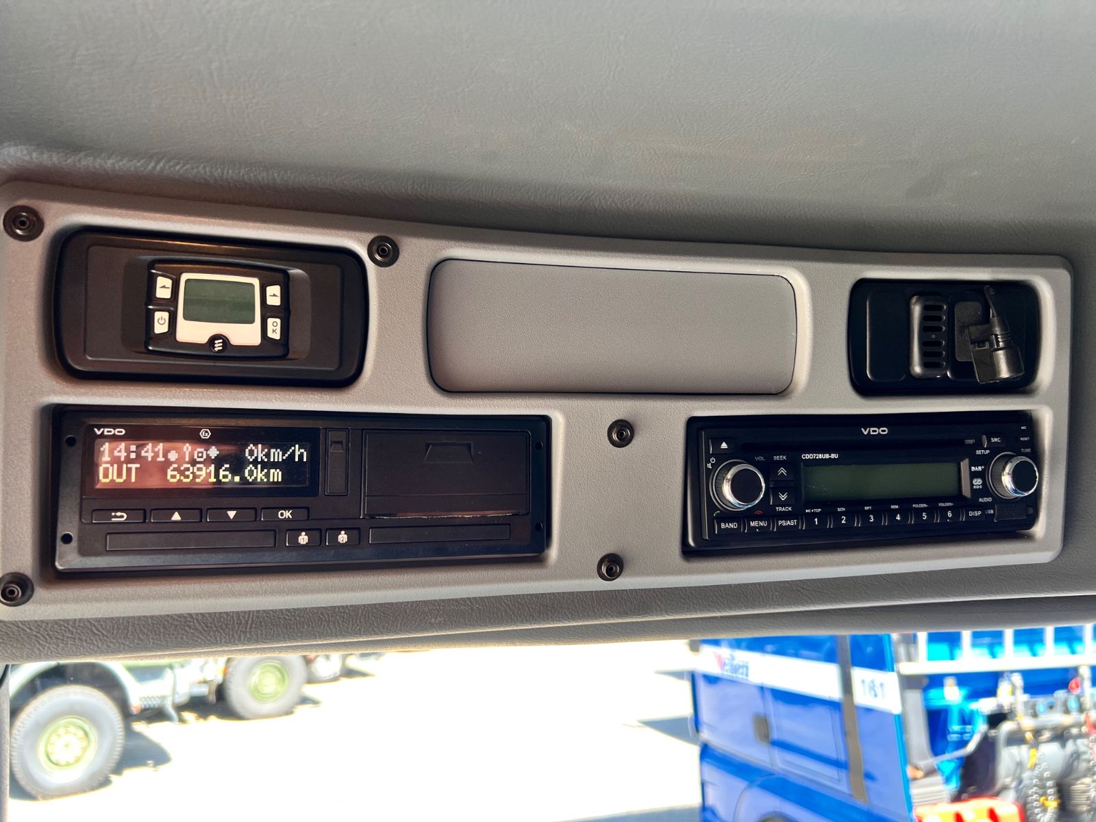 Fahrzeugabbildung Mercedes-Benz 1018 Atego 4x4 Allrad  Miltär Camper Expedition