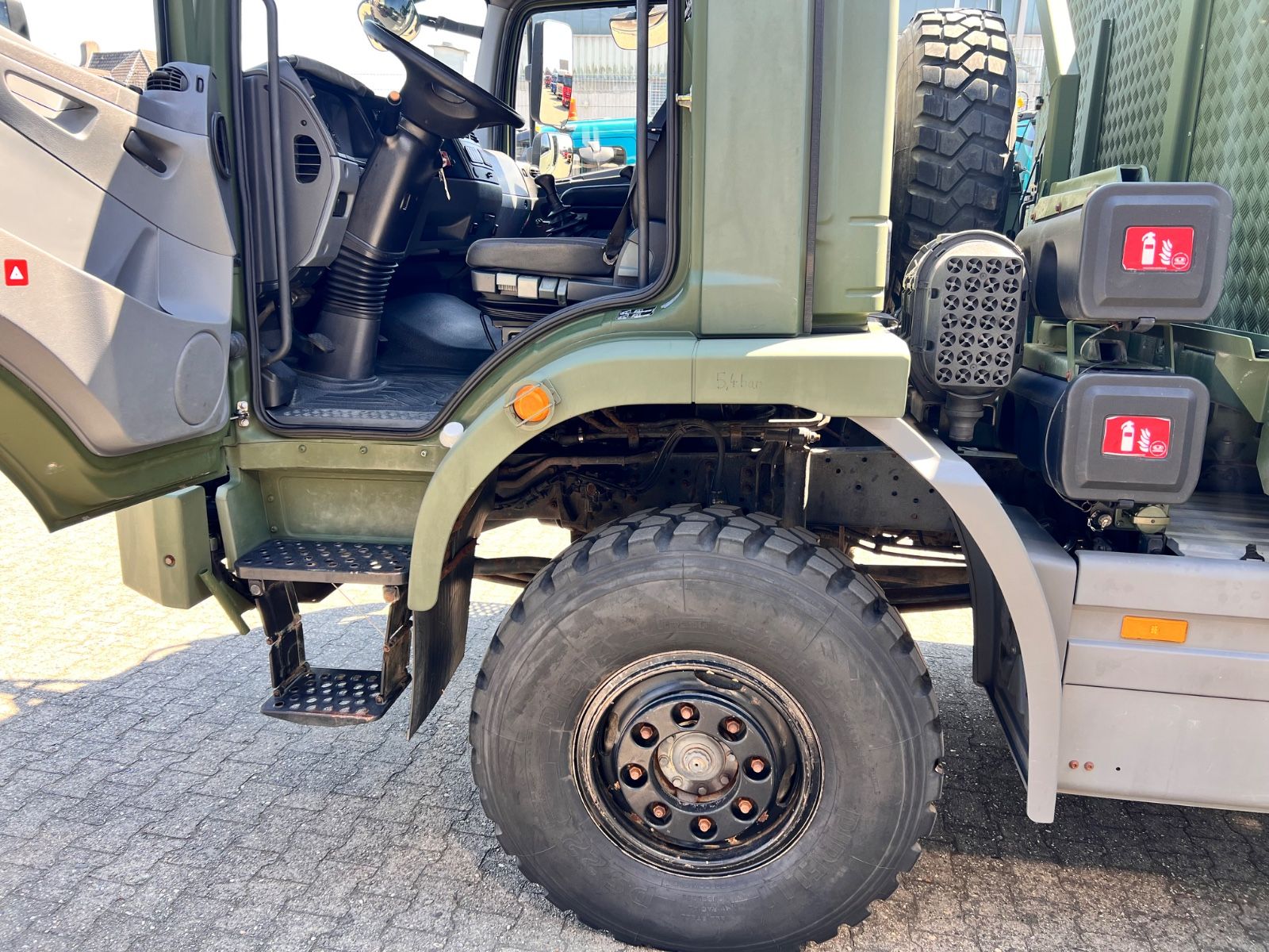 Fahrzeugabbildung Mercedes-Benz 1018 Atego 4x4 Allrad  Miltär Camper Expedition