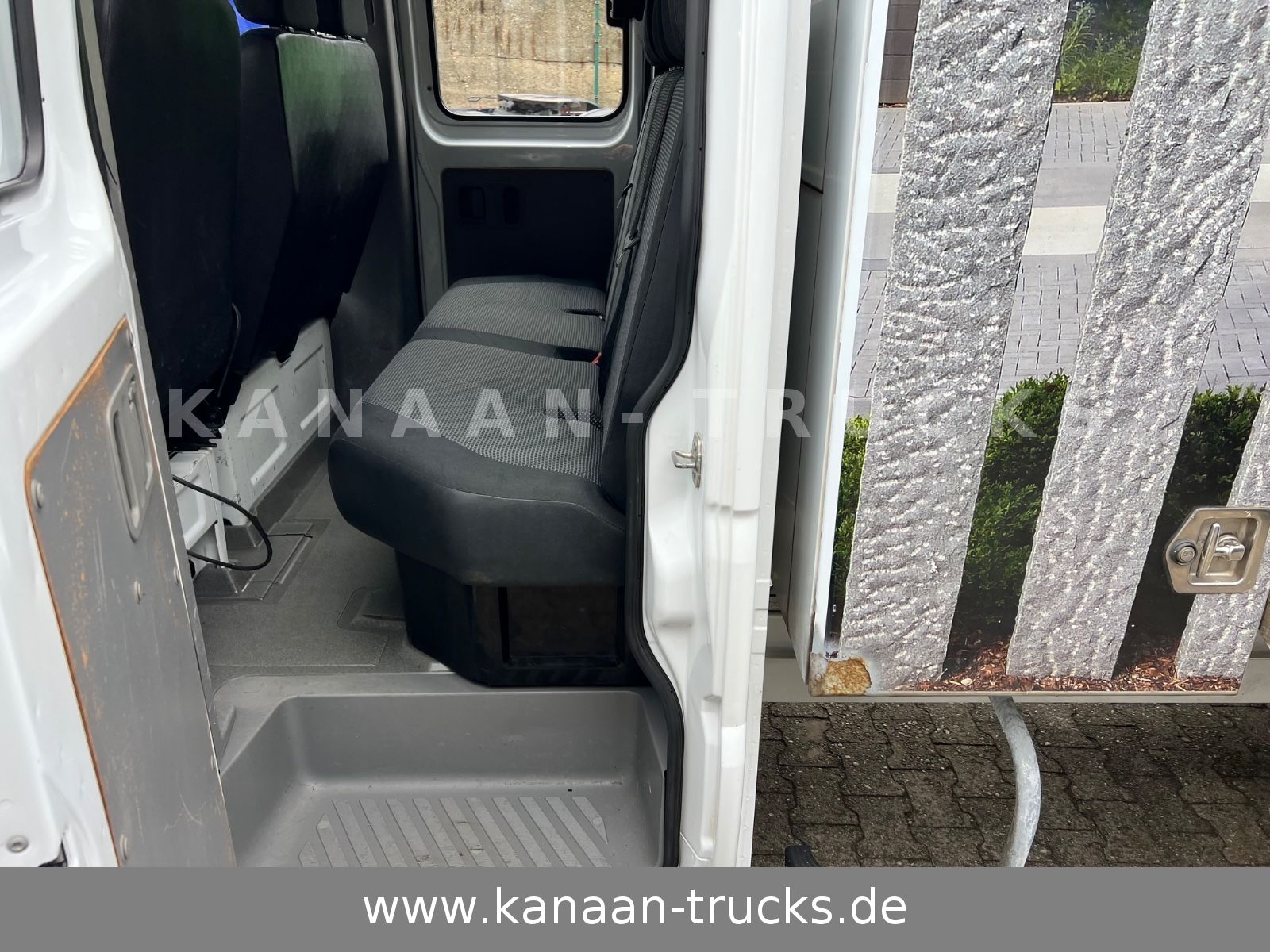 Fahrzeugabbildung Mercedes-Benz 513 CDI Sprinter KLIMA  DoKa Kipper 7-Sitzer EEV