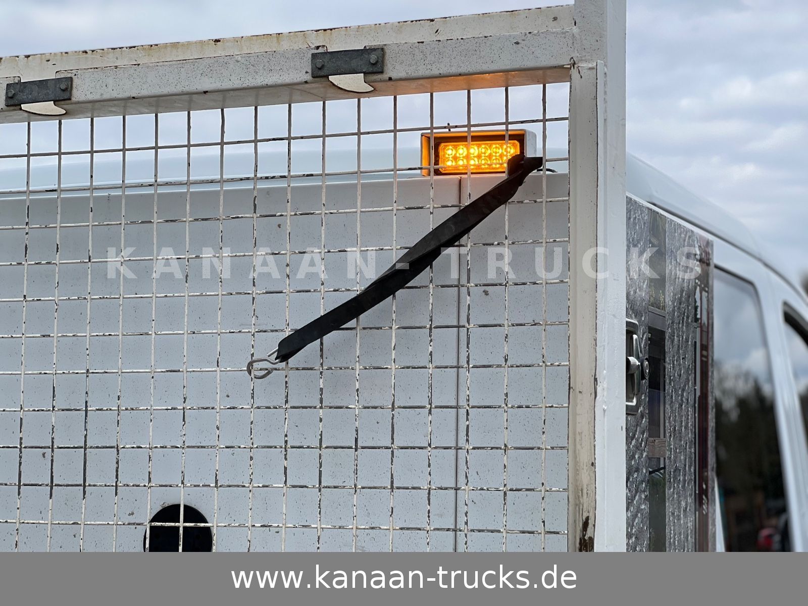 Fahrzeugabbildung Mercedes-Benz 513 CDI Sprinter KLIMA  DoKa Kipper 7-Sitzer EEV
