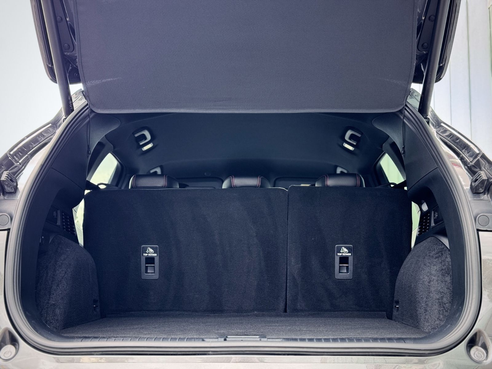 Fahrzeugabbildung Ford Kuga ST-Line X Plug-In Hybrid *NAVI|LED|CAM*