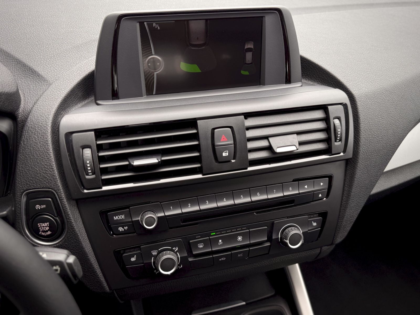 Fahrzeugabbildung BMW 114 i Advantage *KLIMA|PDC|SHZ|TEL*