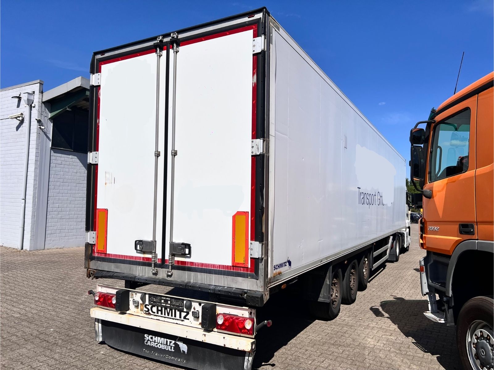 Fahrzeugabbildung Schmitz Cargobull SKO 24  Thermoking SLX300   Liftachse