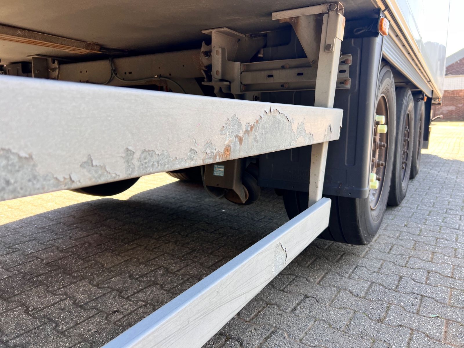 Fahrzeugabbildung Schmitz Cargobull SKO 24  Thermoking SLX300   Liftachse