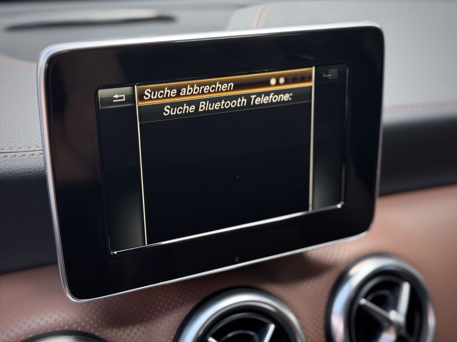 Fahrzeugabbildung Mercedes-Benz A 180 Score/Urban *NAVI|LEDER|MEMORY*