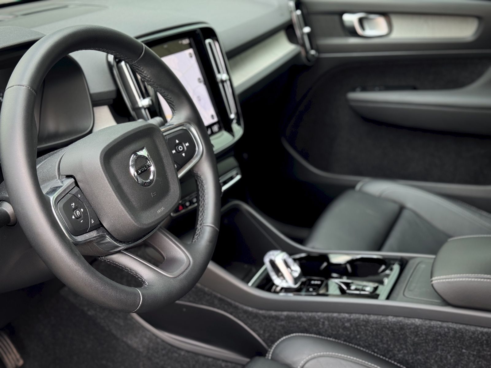 Fahrzeugabbildung Volvo XC40 1.5 T3 Inscription 2WD *CAM|NAVI|LEDER*