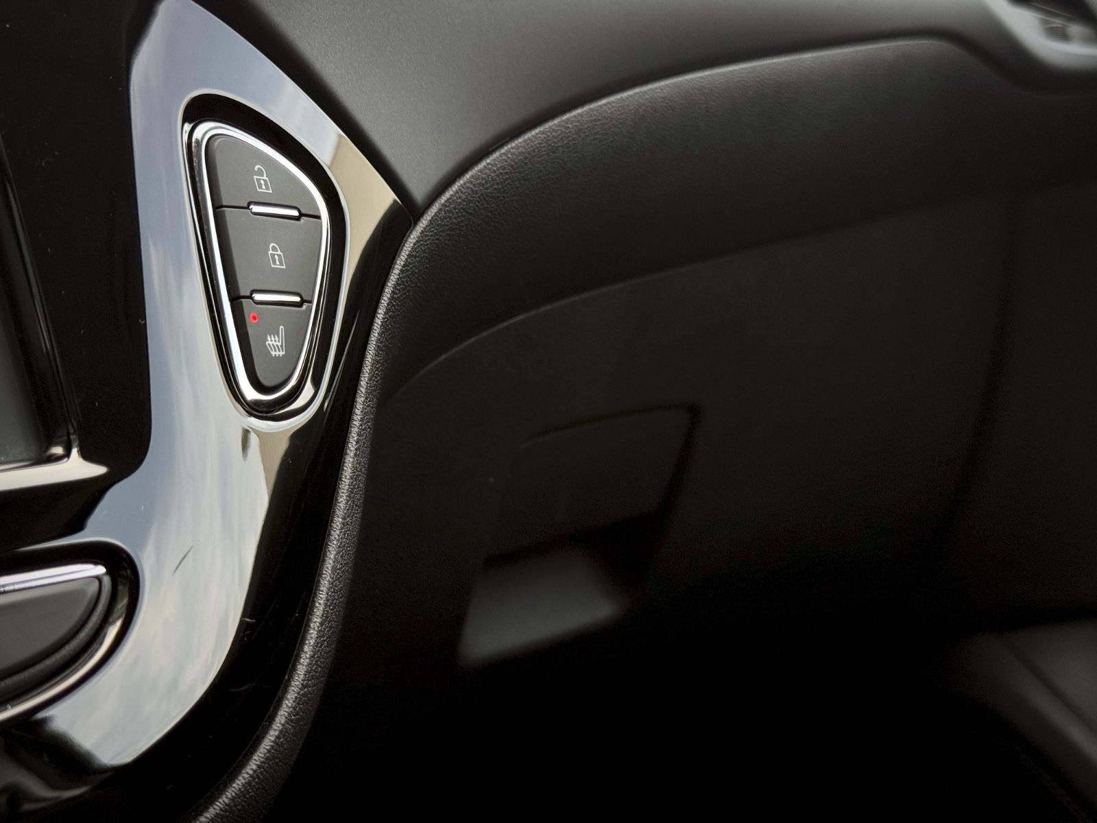 Fahrzeugabbildung Opel Corsa E 1.4 Edition *KLIMA|CARPLAY|PDC*