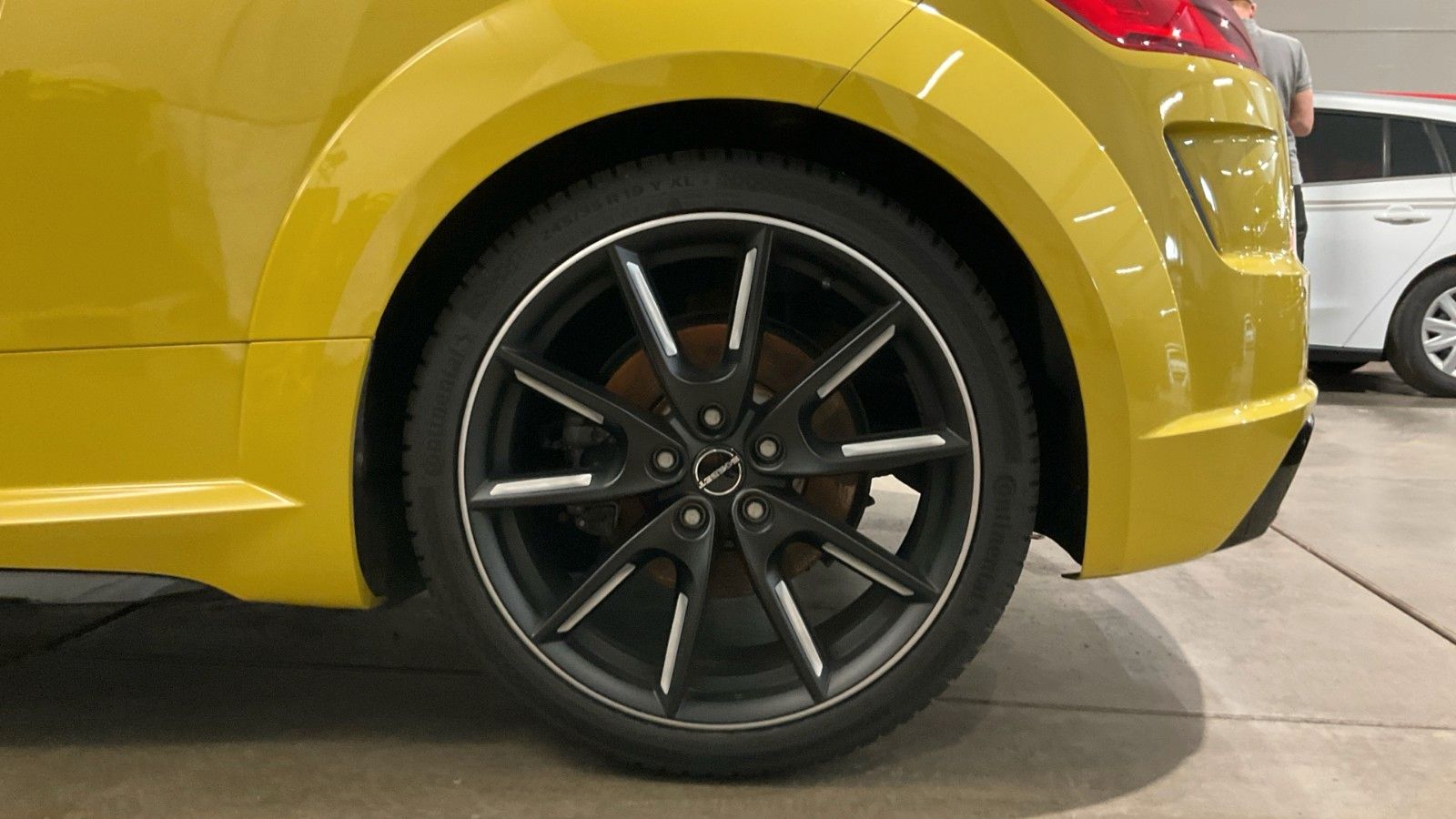 Fahrzeugabbildung Audi TT Coupe 40 TFSI S-Line *NAV|OPTIK-PAKET|18"ALU*