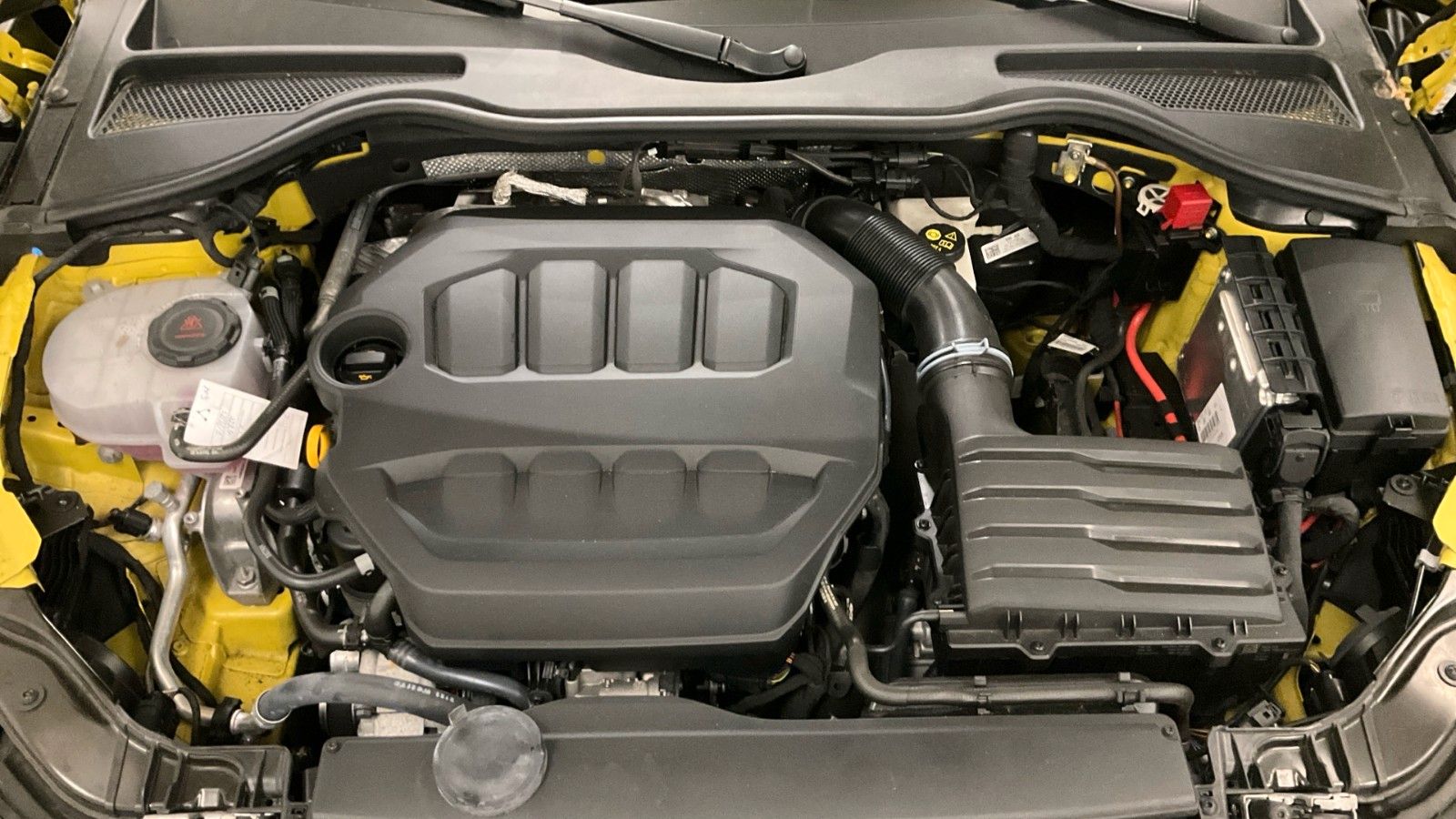 Fahrzeugabbildung Audi TT Coupe 40 TFSI S-Line *NAV|OPTIK-PAKET|18"ALU*