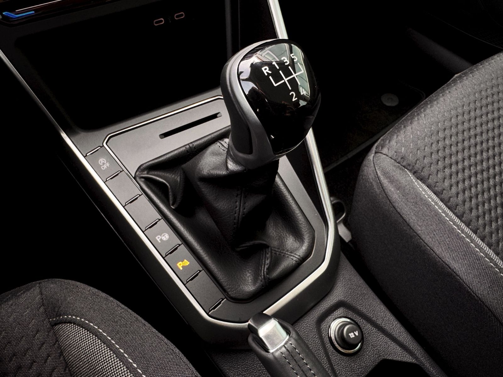 Fahrzeugabbildung Volkswagen Polo VI 1.0 TSI Life *IQ-DRIVE|ASSIST|NAVI|SHZ*