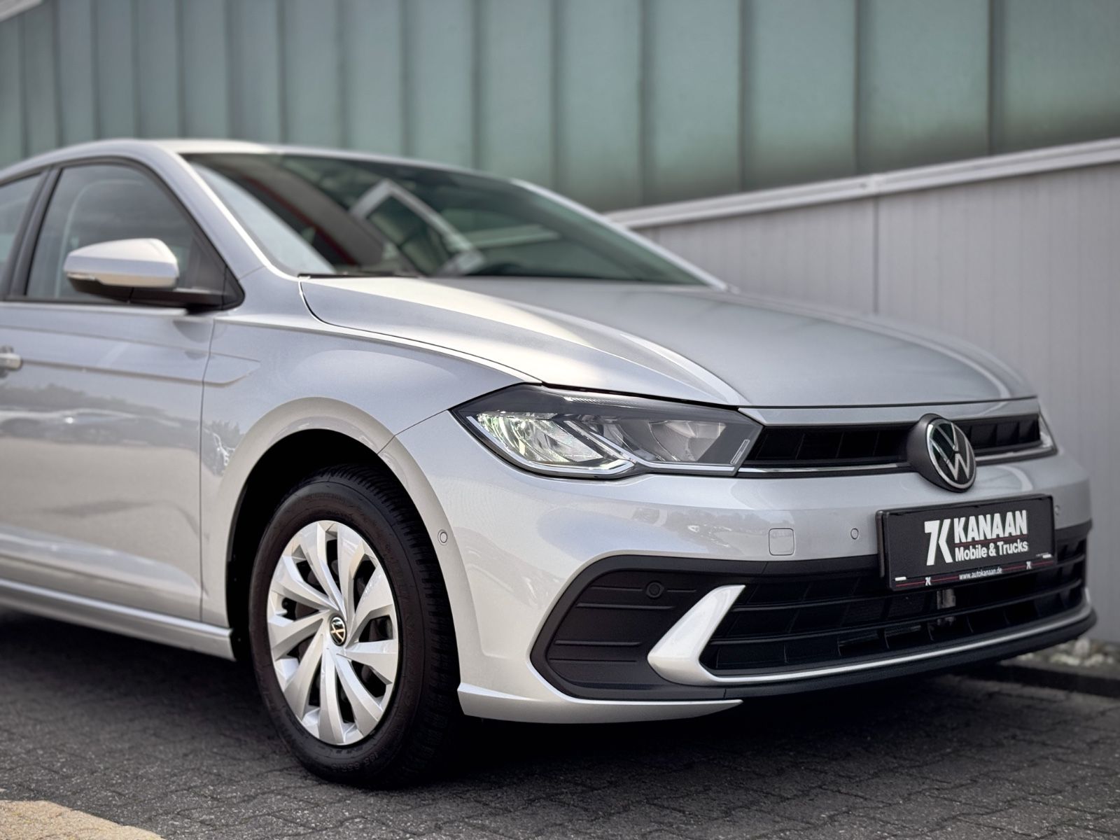 Fahrzeugabbildung Volkswagen Polo VI 1.0 TSI Life *IQ-DRIVE|ASSIST|NAVI|SHZ*