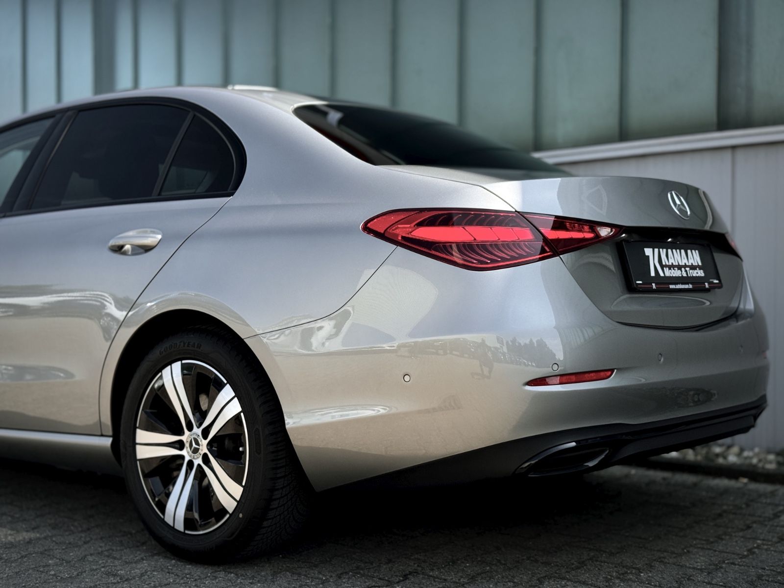 Fahrzeugabbildung Mercedes-Benz C 180 Avantgarde Business*GSHD|AMBIENTE|LED|CAM*