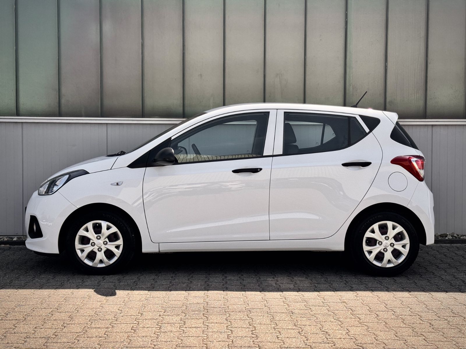 Fahrzeugabbildung Hyundai i10 Classic *KLIMA|USB|ISOFIX*
