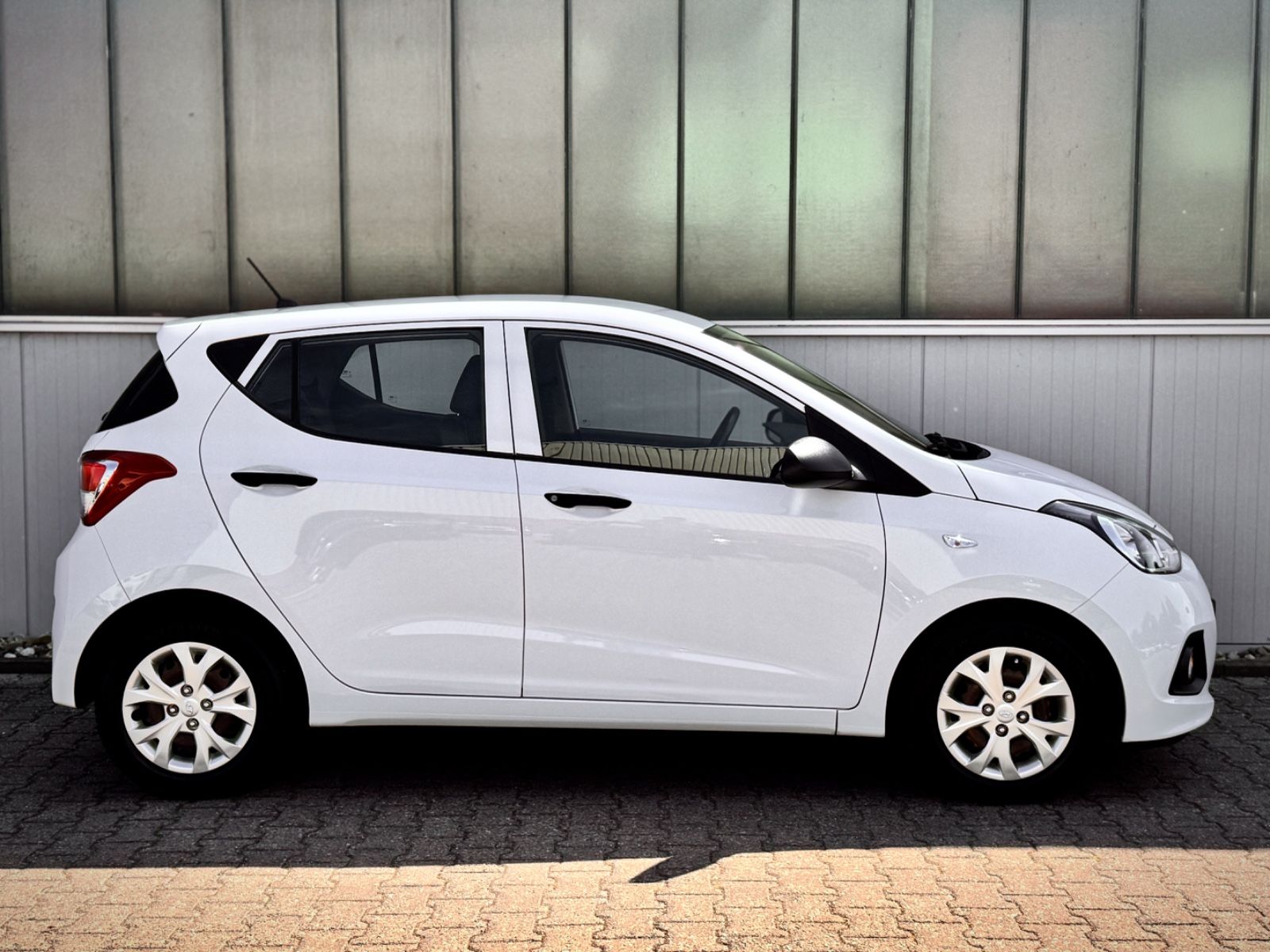 Fahrzeugabbildung Hyundai i10 Classic *KLIMA|USB|ISOFIX*