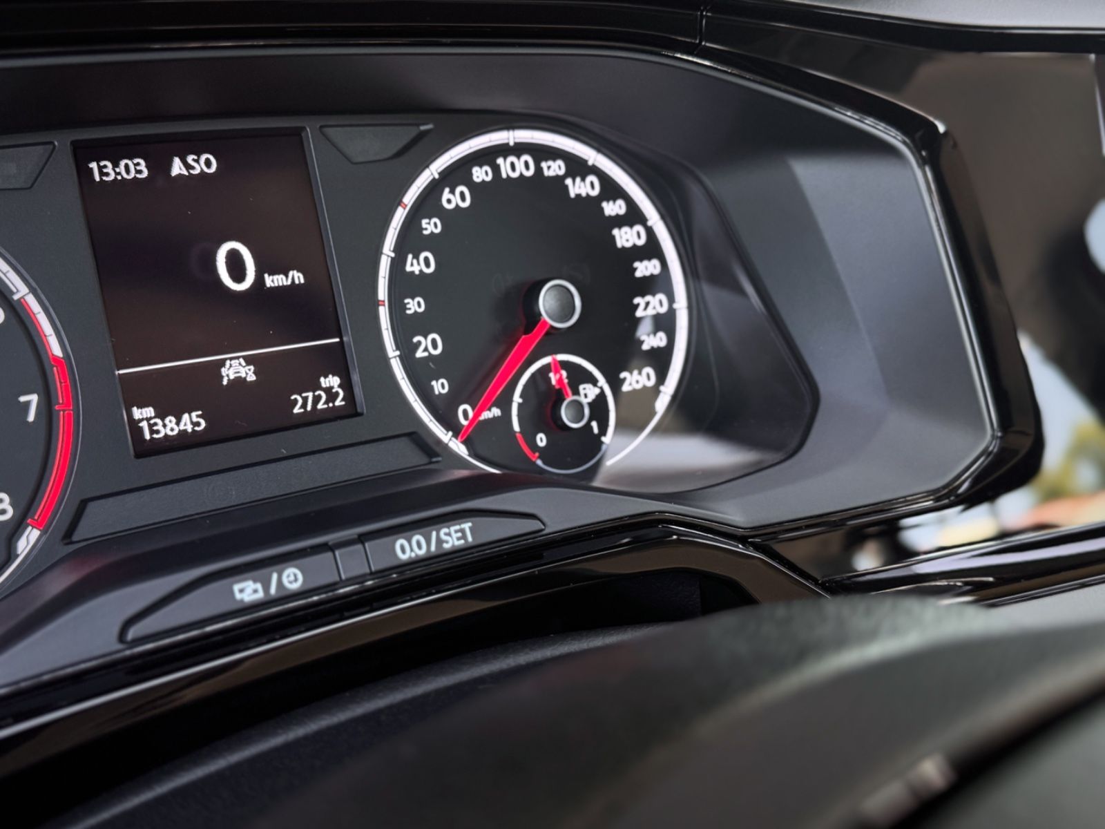 Fahrzeugabbildung Volkswagen Polo VI 1.0 TSI Comfortline*NAV|PDC|DAB|WENIG KM