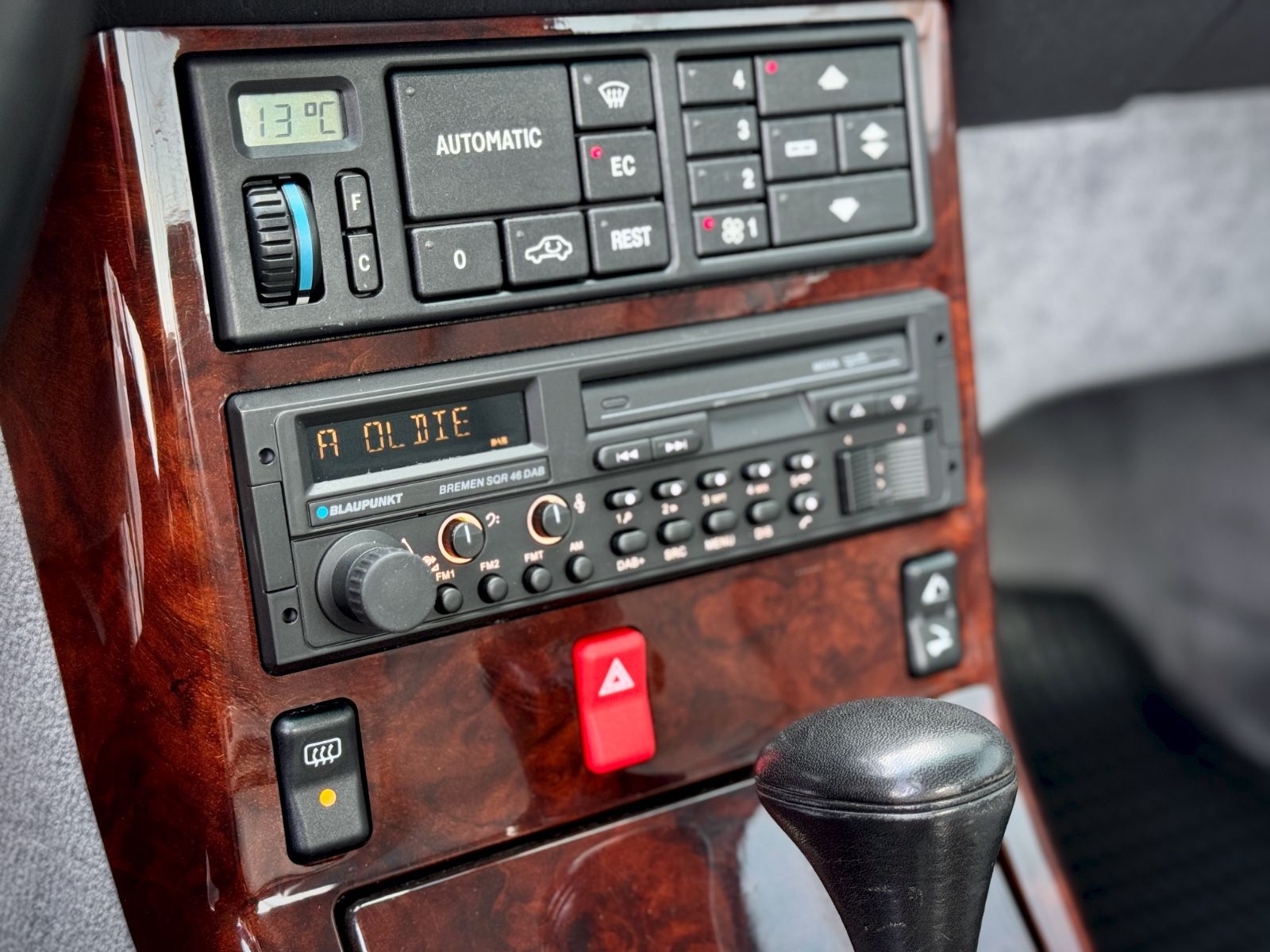 Fahrzeugabbildung Mercedes-Benz SL 300 Roadster *AUTOMATIK|KLIMA|LEDER*