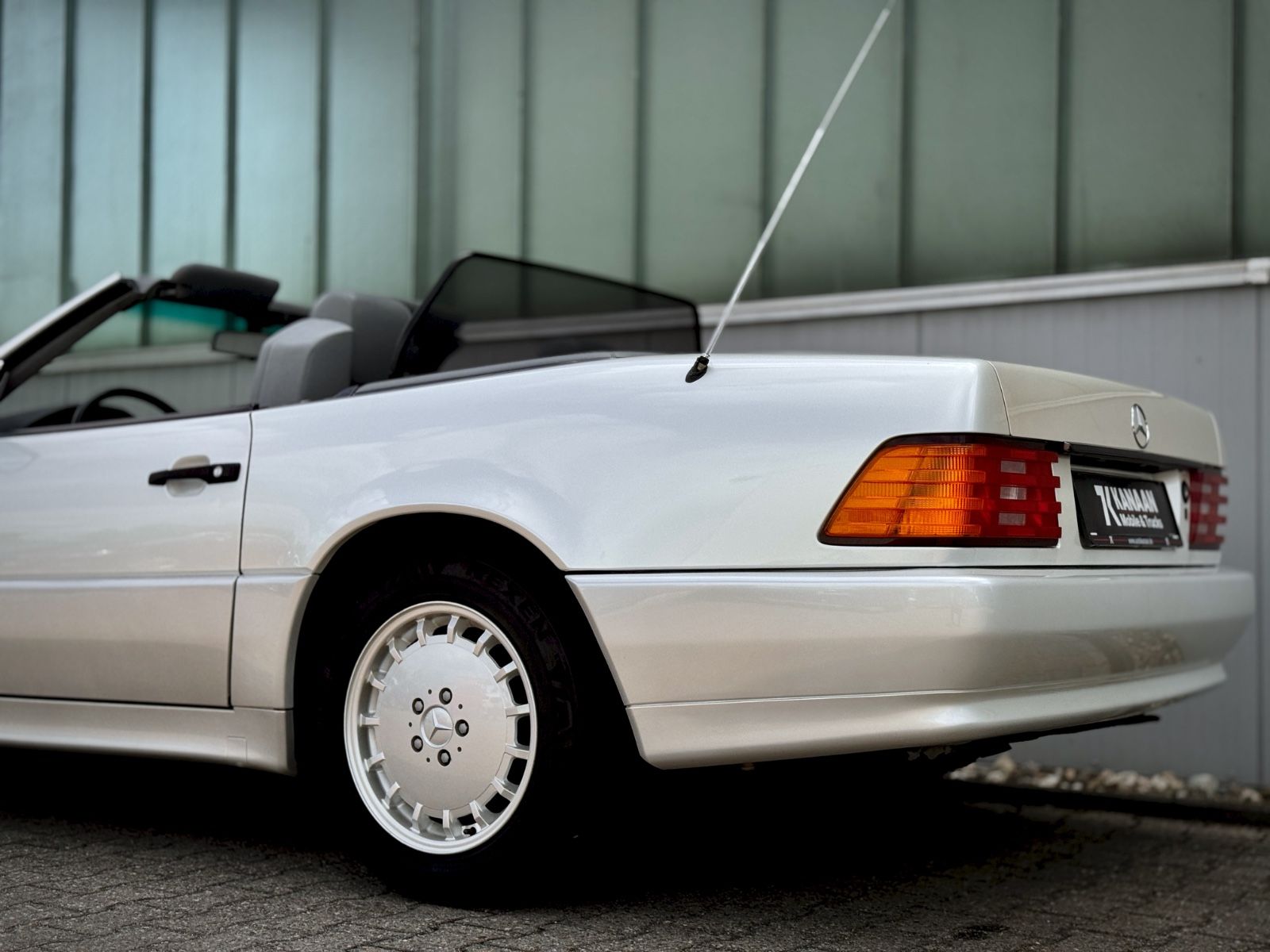 Fahrzeugabbildung Mercedes-Benz SL 300 Roadster *AUTOMATIK|KLIMA|LEDER*