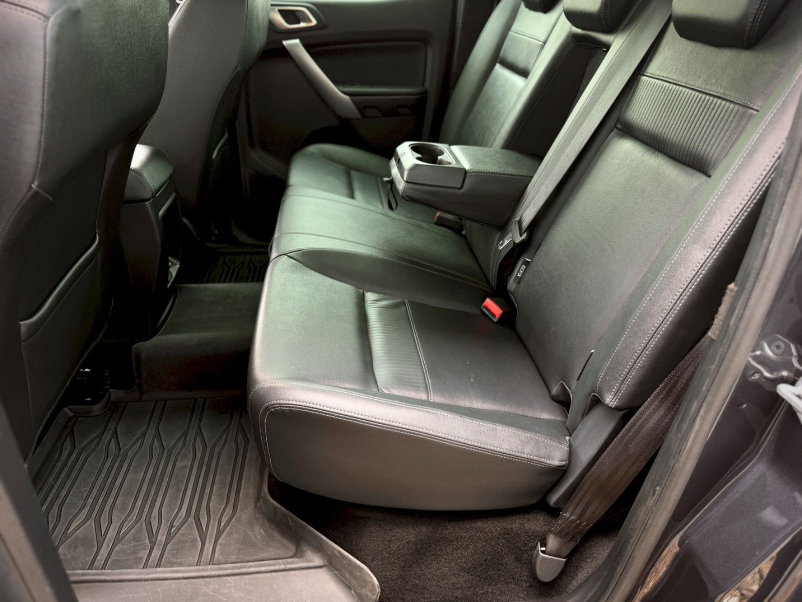 Fahrzeugabbildung Ford Ranger 2.0 TDCI Limited Doppelkabine 4x4
