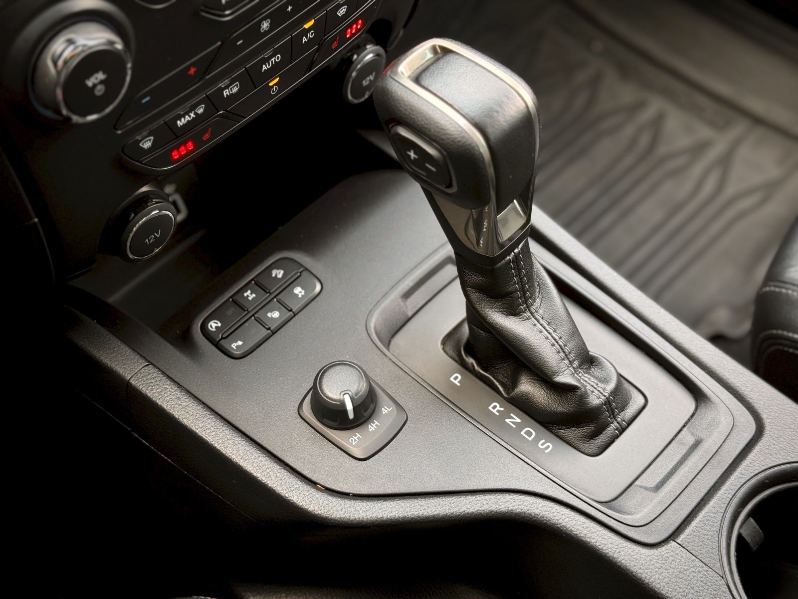 Fahrzeugabbildung Ford Ranger 2.0 TDCI Limited Doppelkabine 4x4