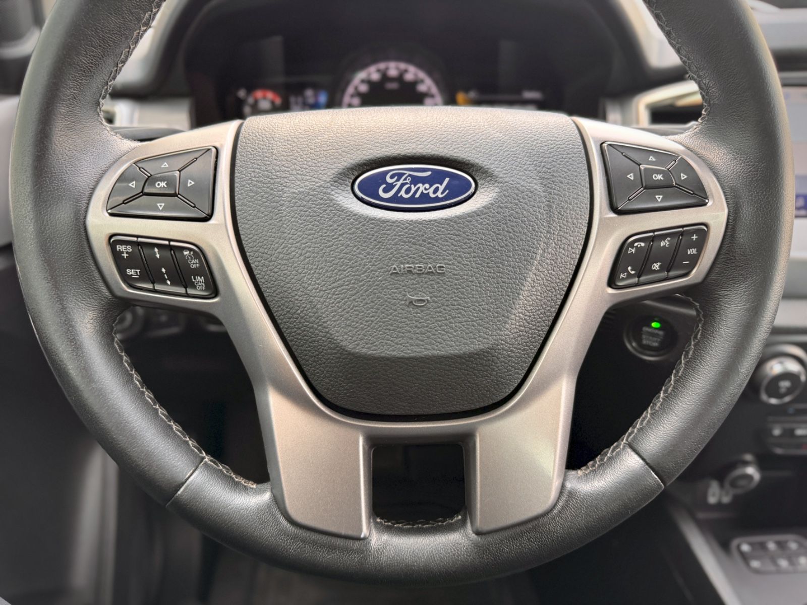 Fahrzeugabbildung Ford Ranger 2.0 TDCI Limited Doppelkabine 4x4