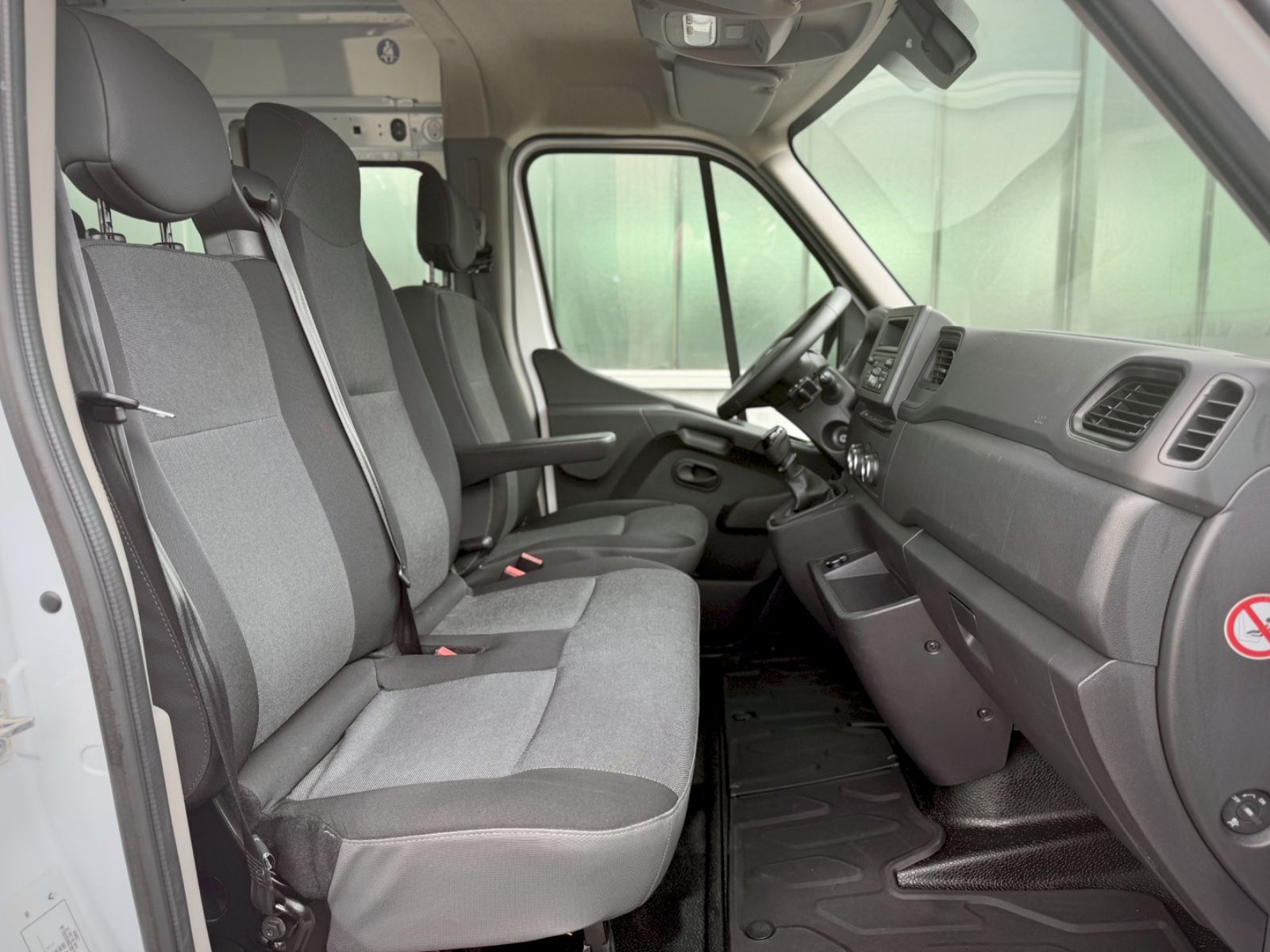 Fahrzeugabbildung Renault Master III Kasten L2H2 Doka *7-SITZE|PDC|KLIMA*